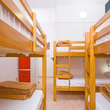 Hostel Euromadrid Pokoj fotografie