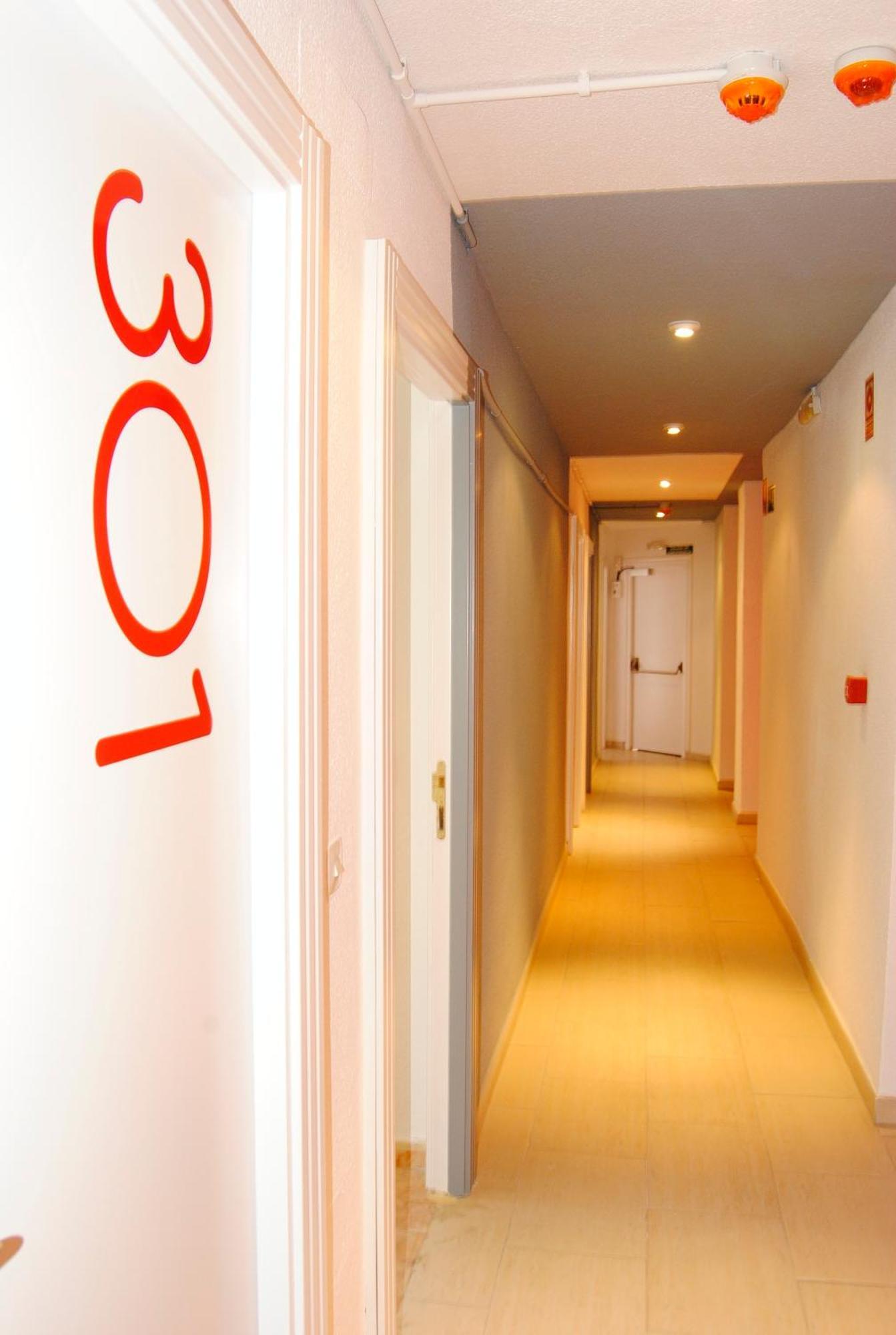 Hostel Euromadrid Exteriér fotografie